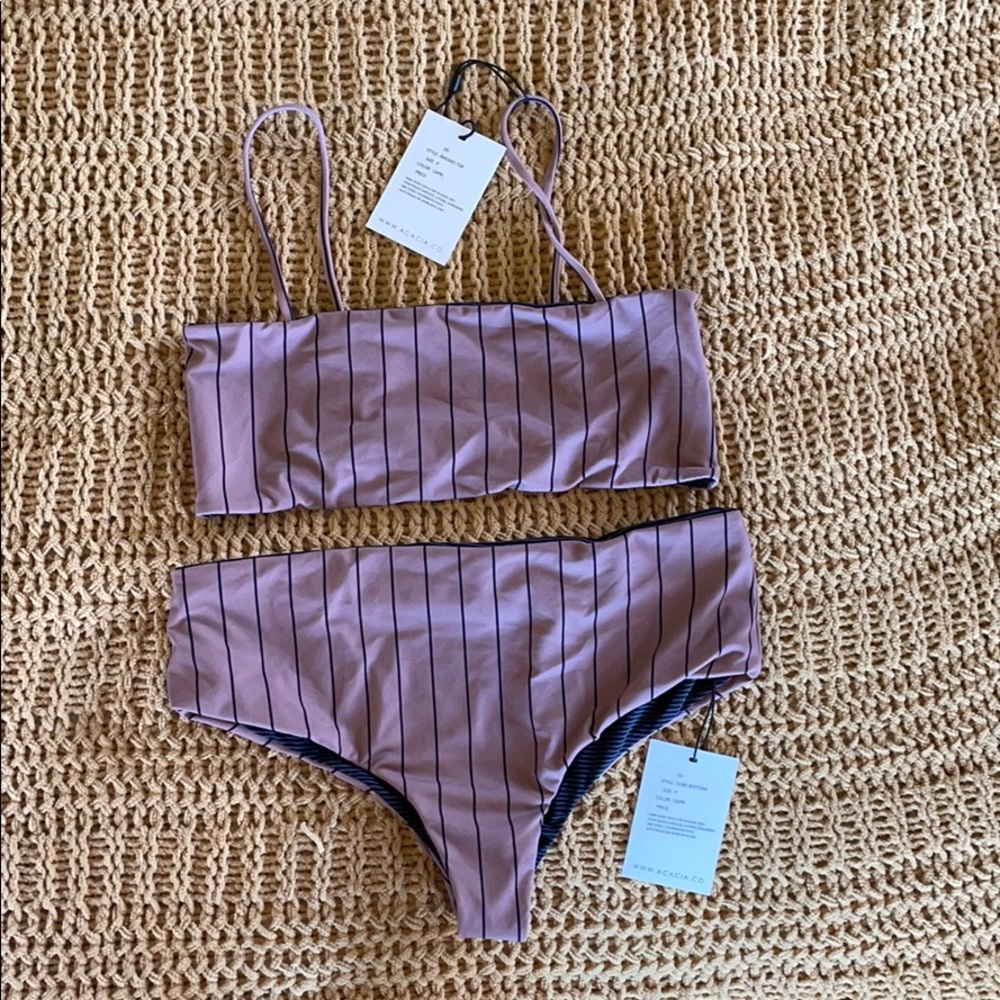 Brand new acacia swim set. Size petite. Capri